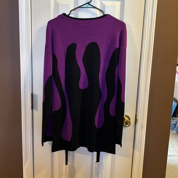 Hot Topic drip sweater - Picture 3 of 5